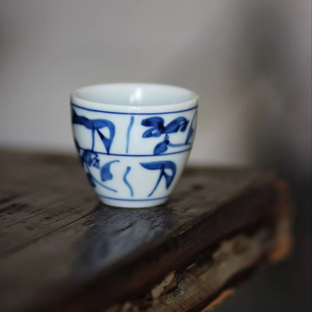 景德镇 纯手绘 柴窑烧制  刀子纹 茶花纹  闻香杯