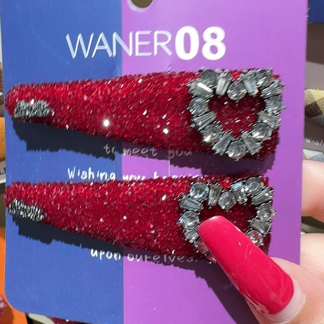 布艺非金属沙糖红色爱心拜拜