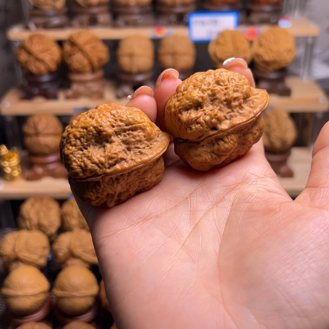 桃核把件滇王古蟾H43、39……