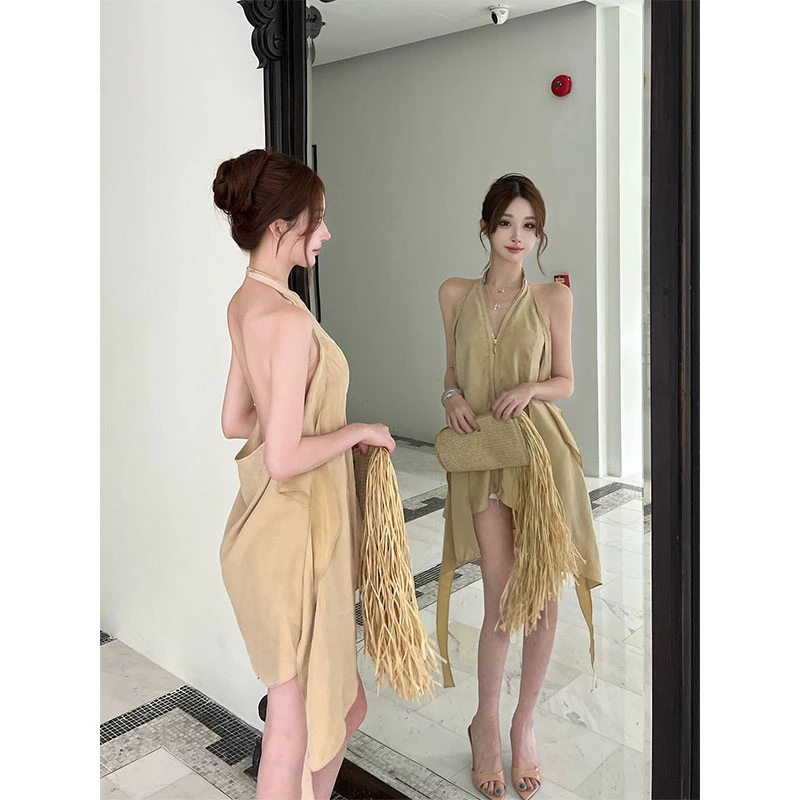 【经济上行时】名媛风挂脖连衣裙女不规则高级感女裙