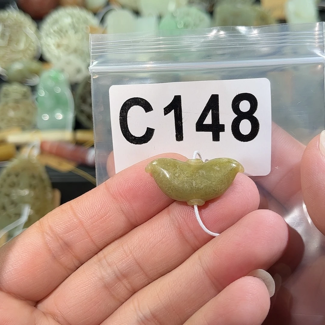 颈饰未镶嵌翡翠菱角