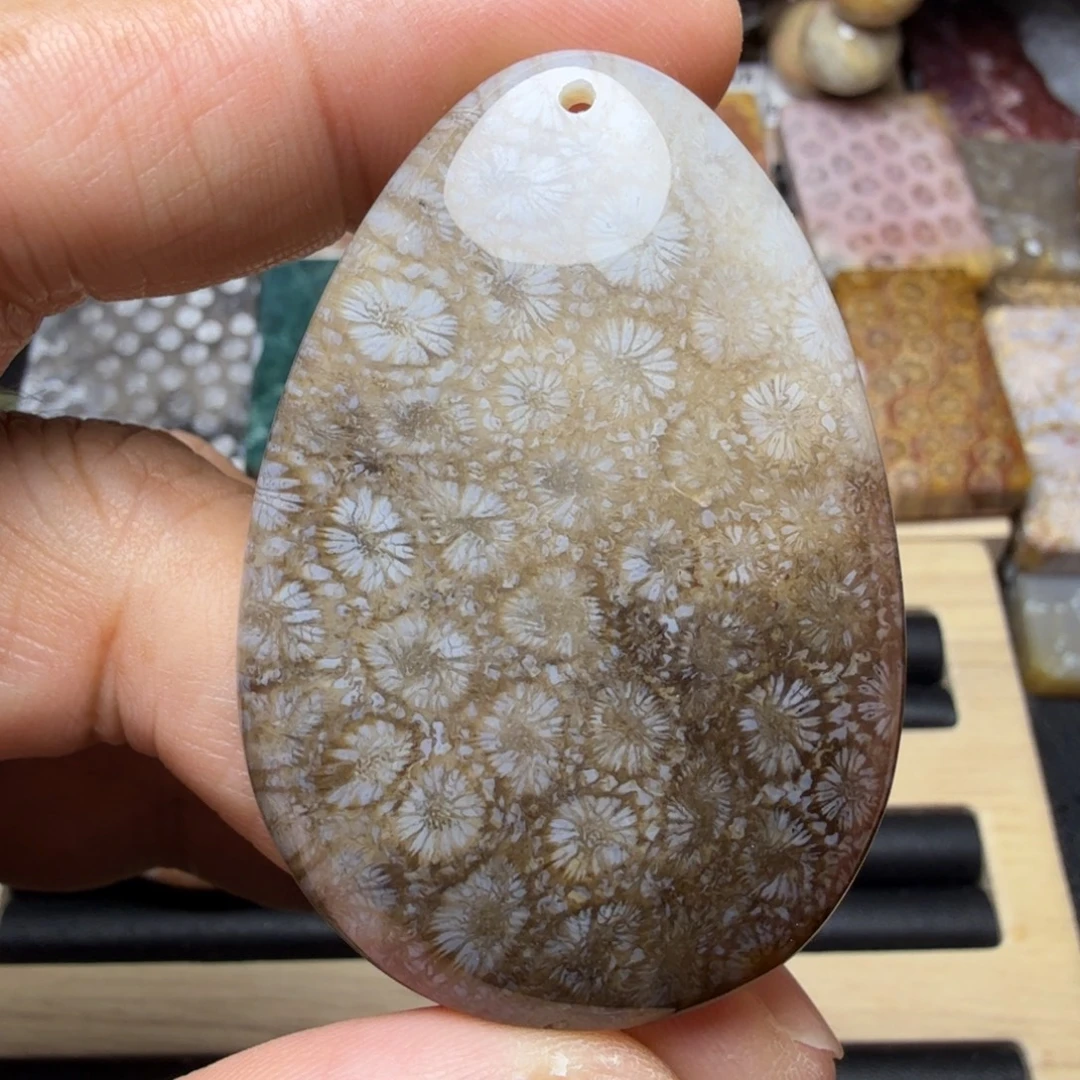 硅化玉未镶嵌纯天然色有机玉石保真色