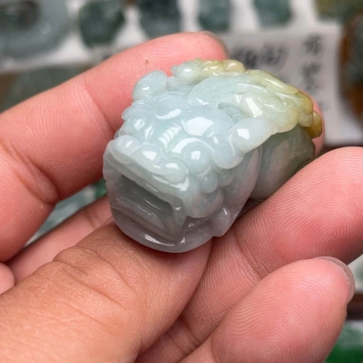 颈饰未镶嵌翡翠貔貅