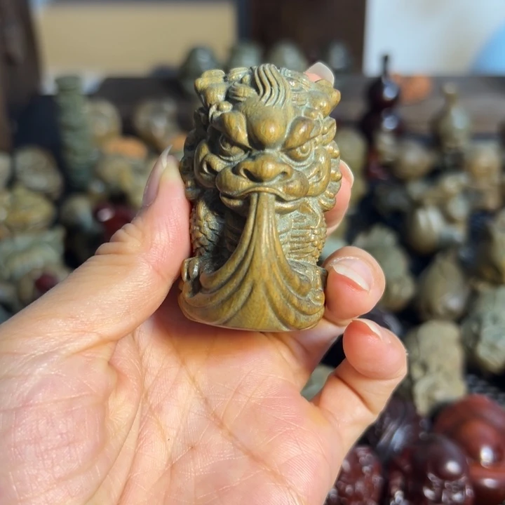 把件小叶紫檀麒麟