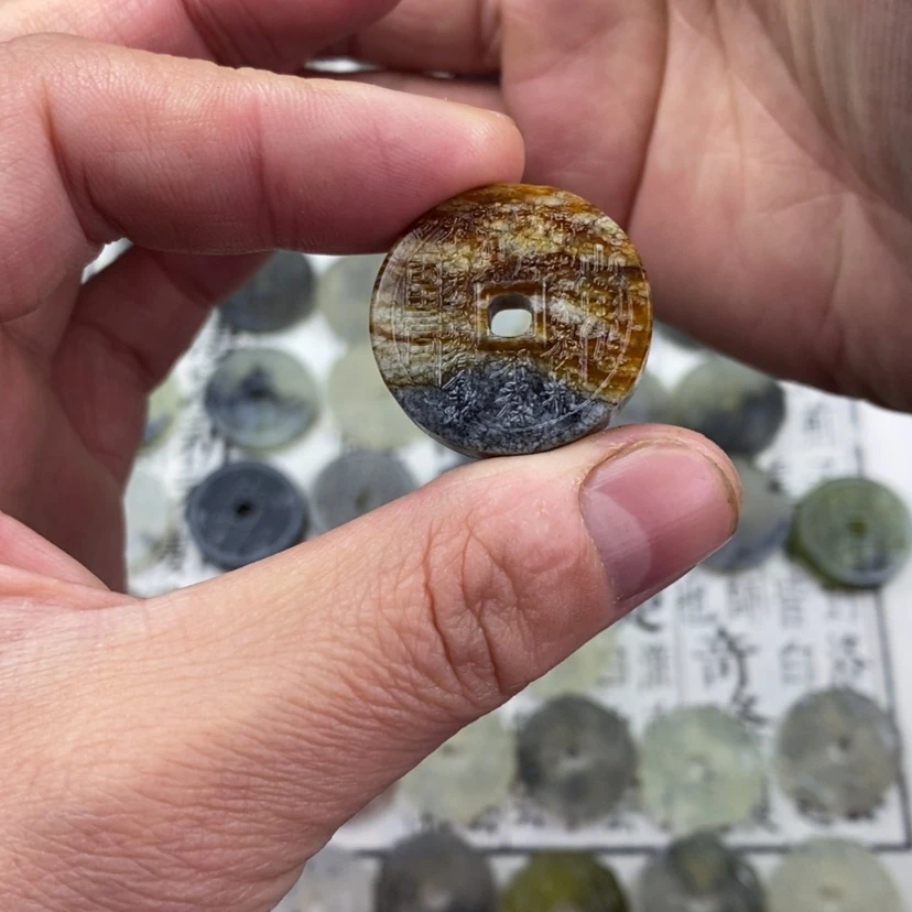 【闪购商品】岫玉颈饰未镶嵌菲*岫玉山鬼花钱