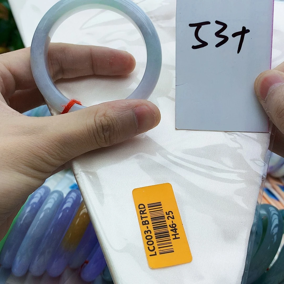 翡翠手镯未镶嵌The