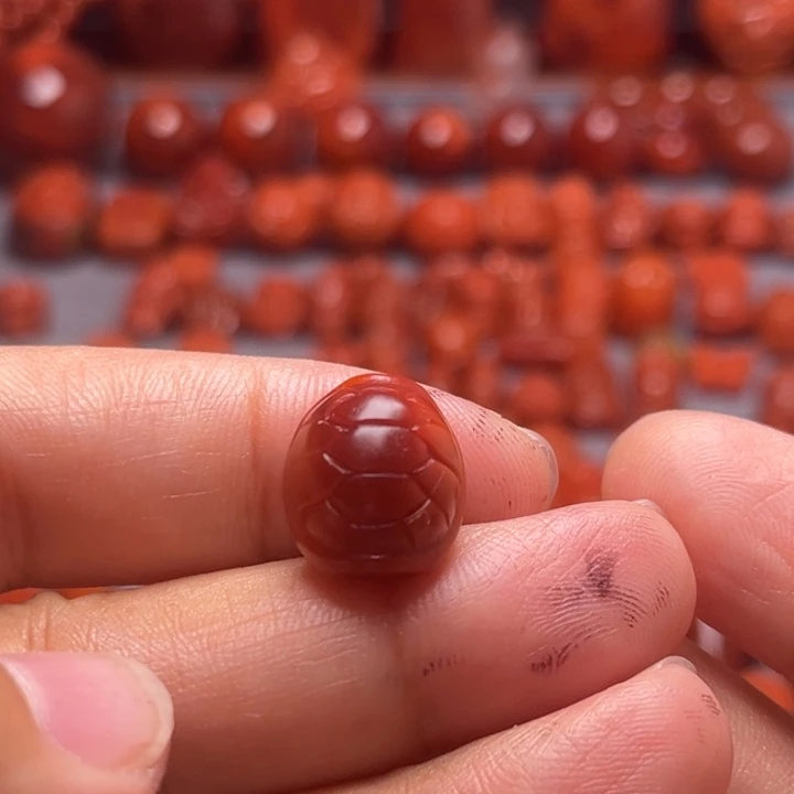 南红玛瑙未镶嵌配饰牛血火焰纹富甲13mm