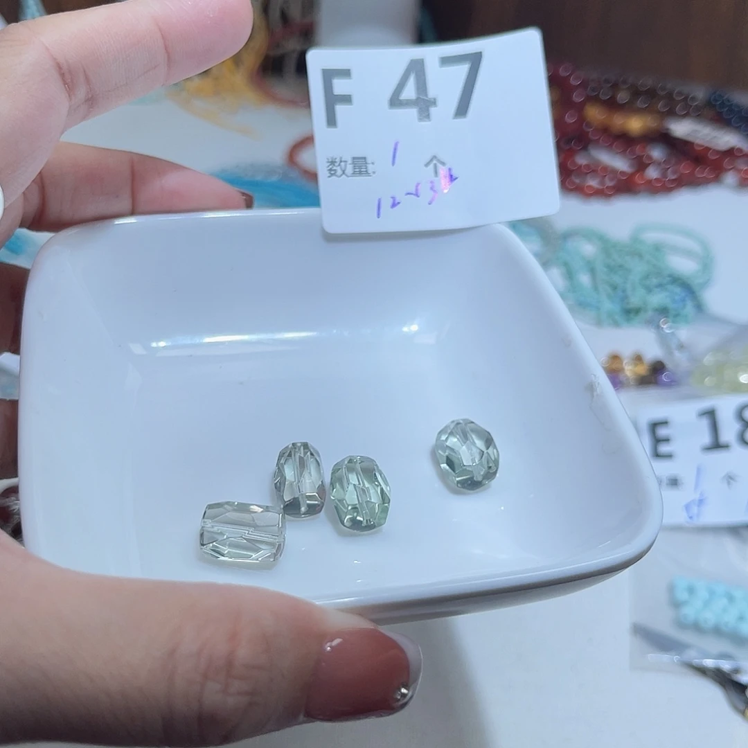 未镶嵌珠宝半成品水晶F47。