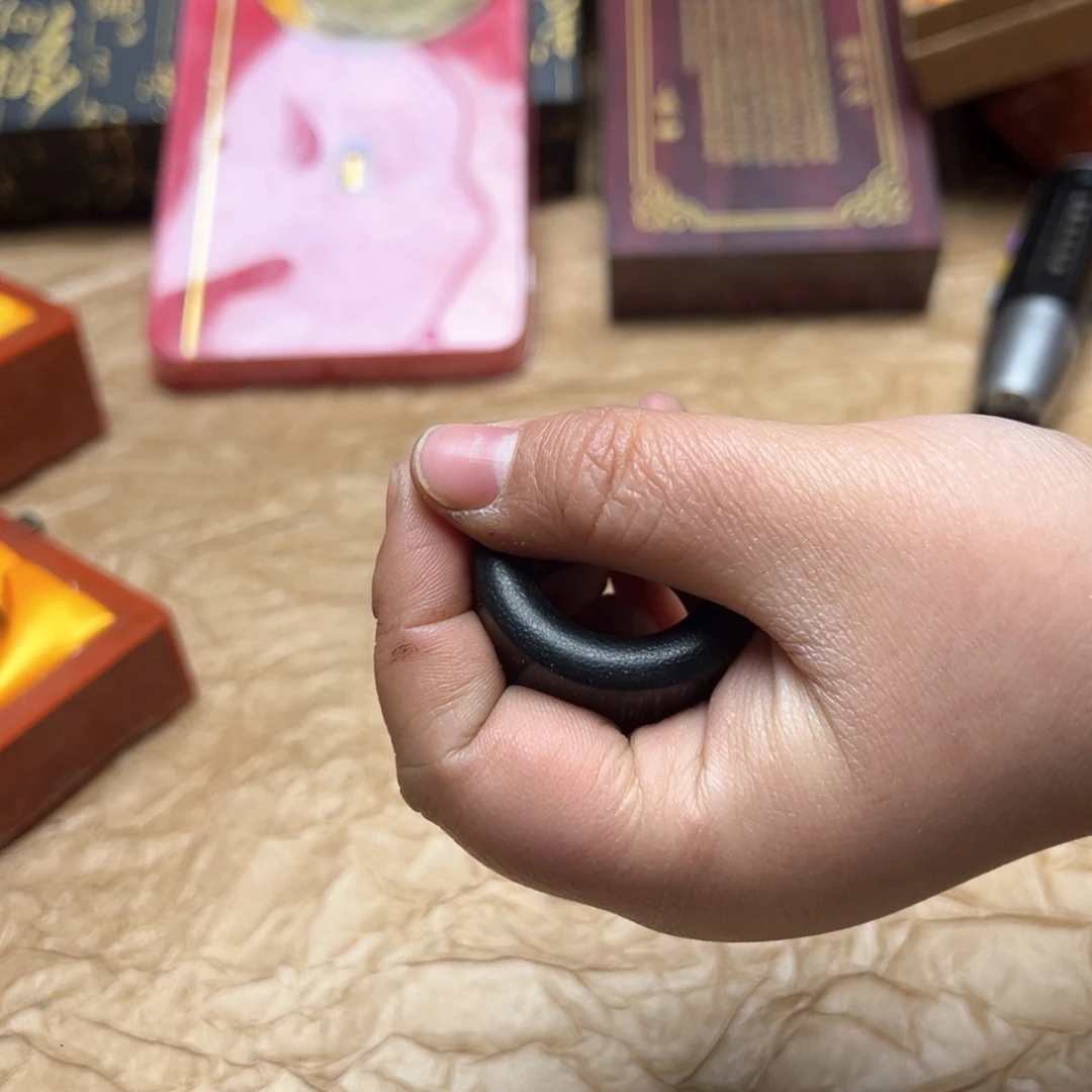 大叶紫檀（黑酸枝木类）