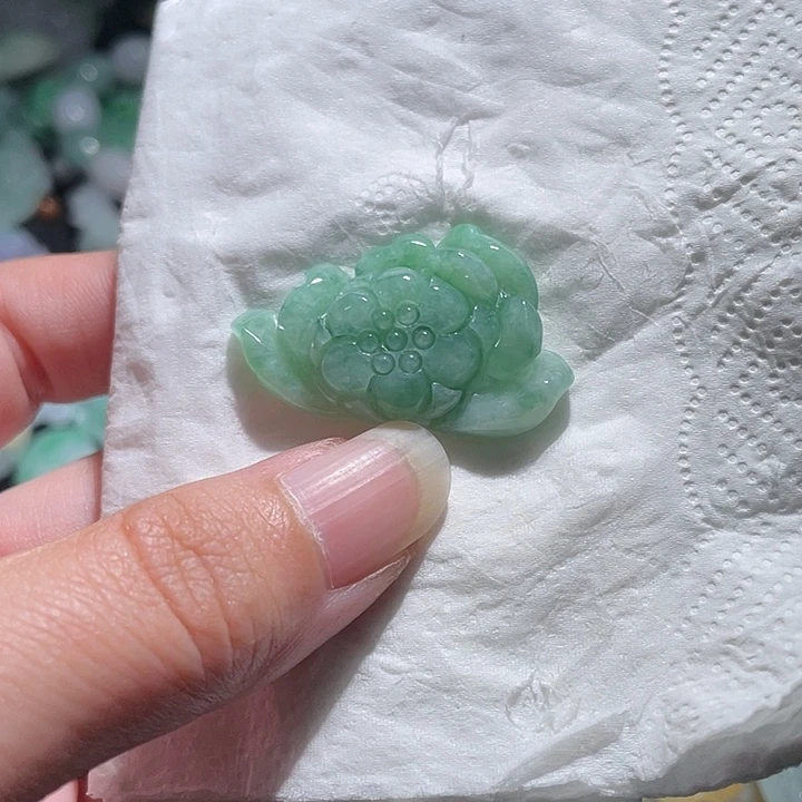 颈饰未镶嵌翡翠天