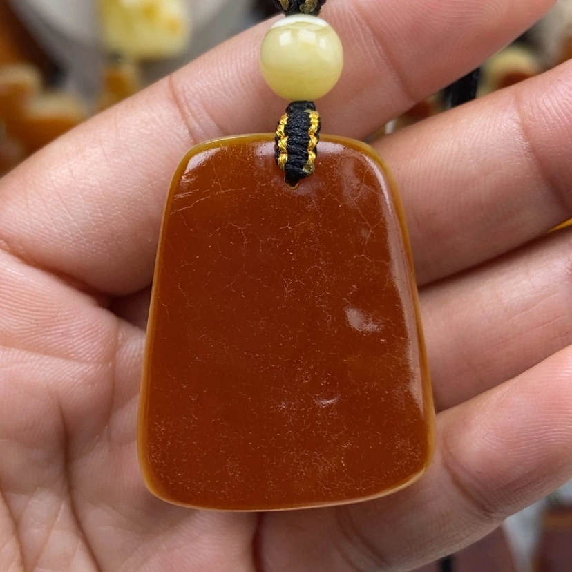 【闪购商品】琥珀颈饰未镶嵌