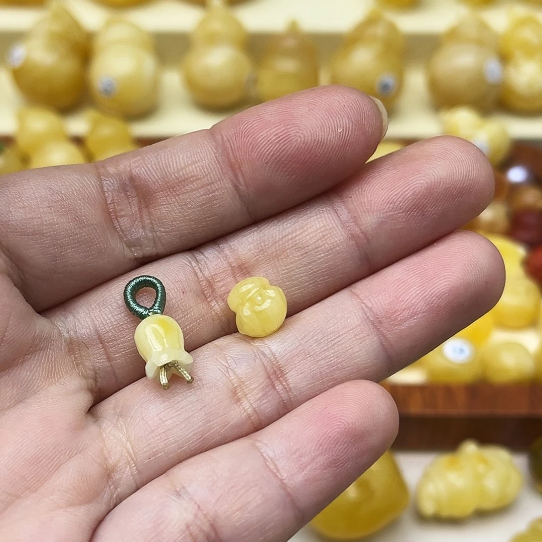 油***备蜜蜡未镶嵌裸石天然