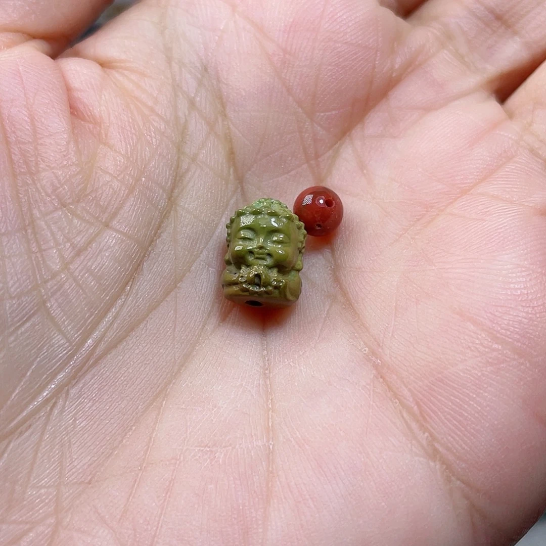 未镶嵌配饰南红玛瑙