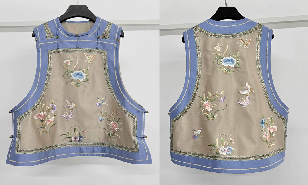 【十三郎】2025新款真丝刺绣马甲250038