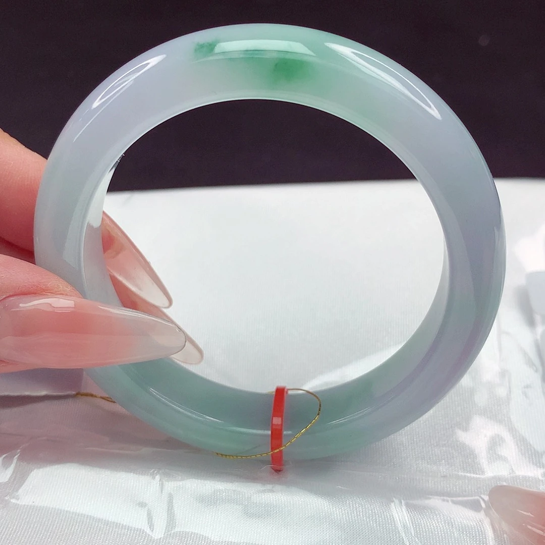 翡翠手镯未镶嵌54圈608