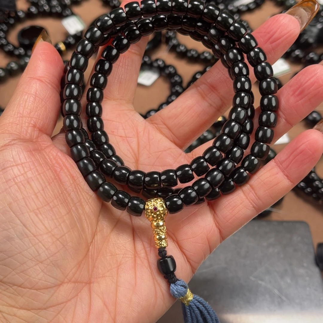 和田玉未镶嵌手串