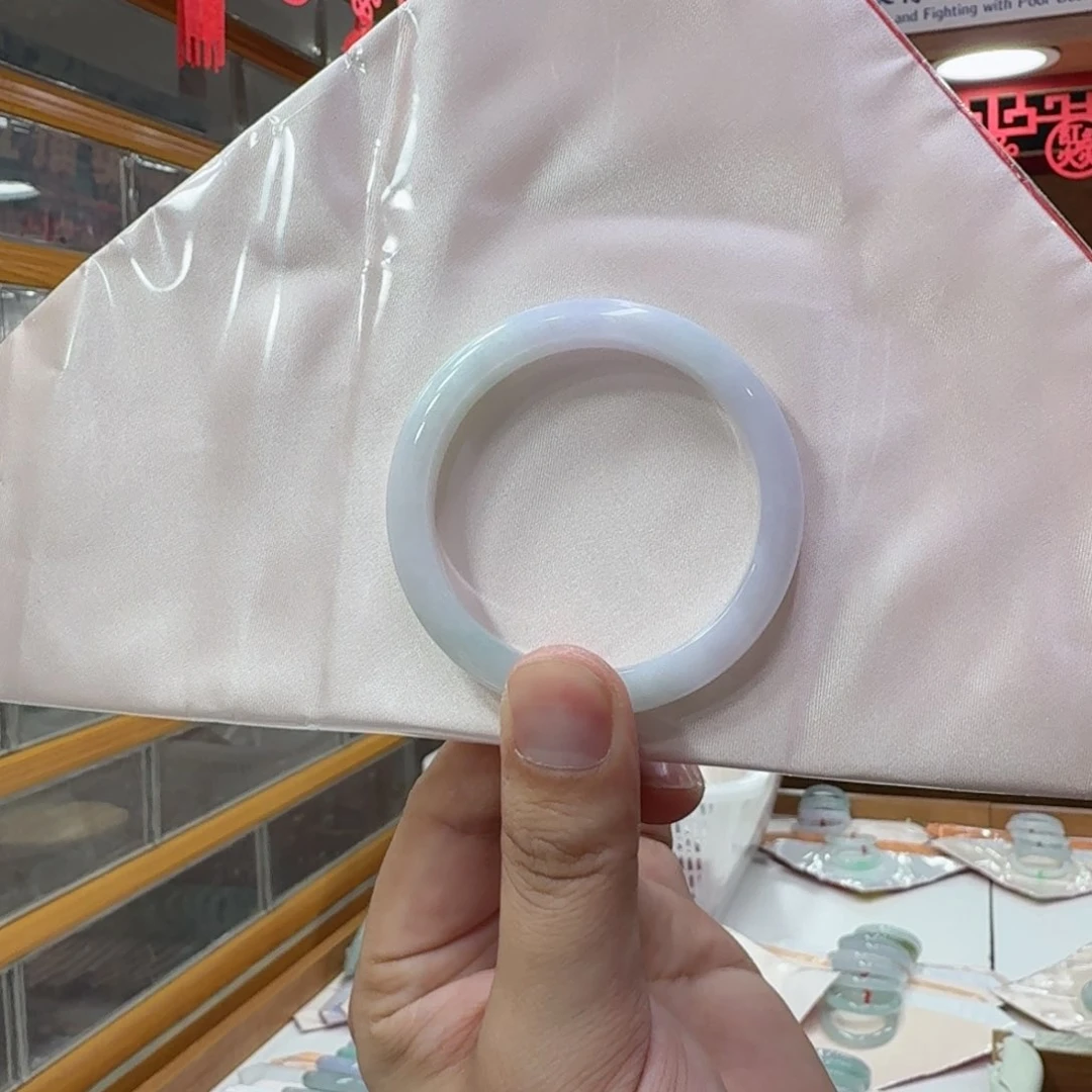 翡翠手镯未镶嵌买断