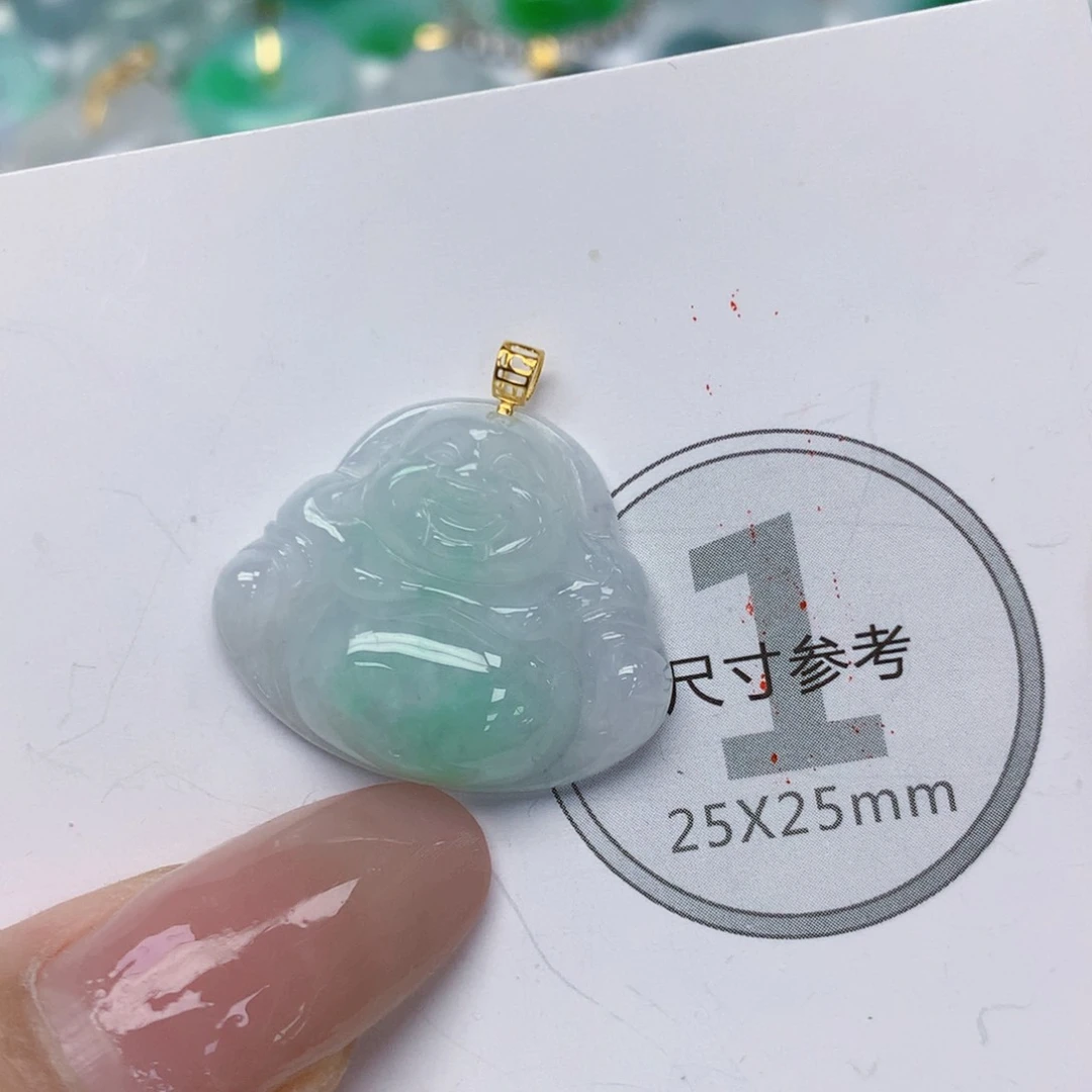 颈饰18K金镶嵌翡翠