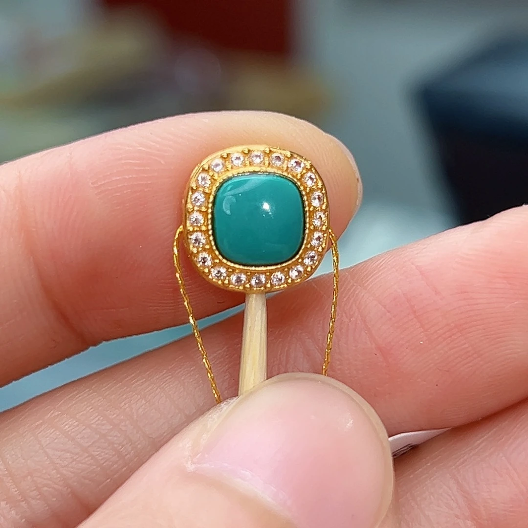 绿松石珠宝奇石18K金镶嵌