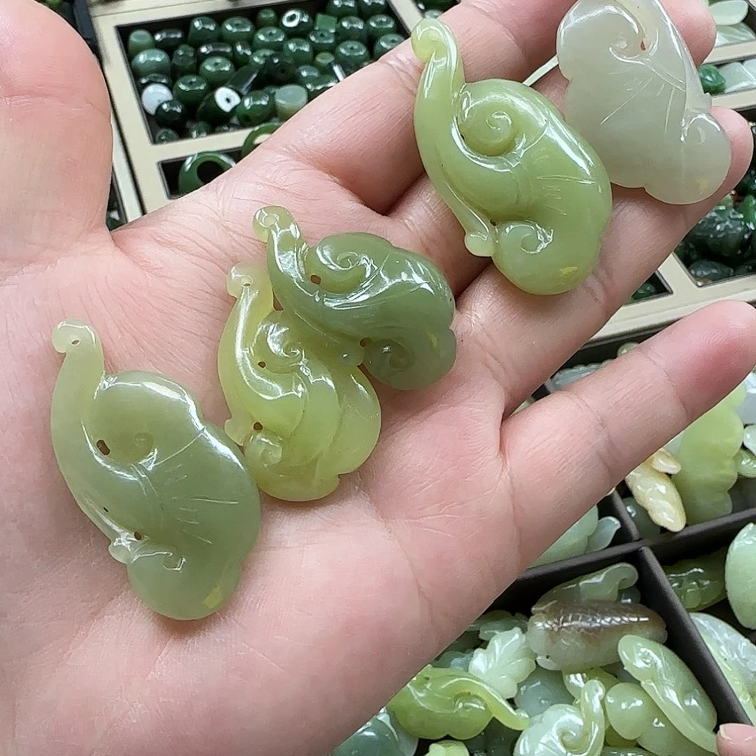 和田玉未镶嵌珠宝奇石