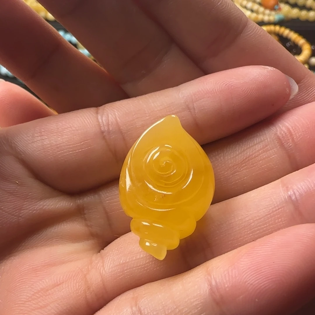 蜜蜡未镶嵌颈饰蜜蜡鸡油黄海螺吊坠微瑕漏