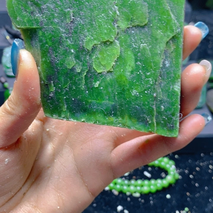 和田玉未镶嵌珠宝半成品