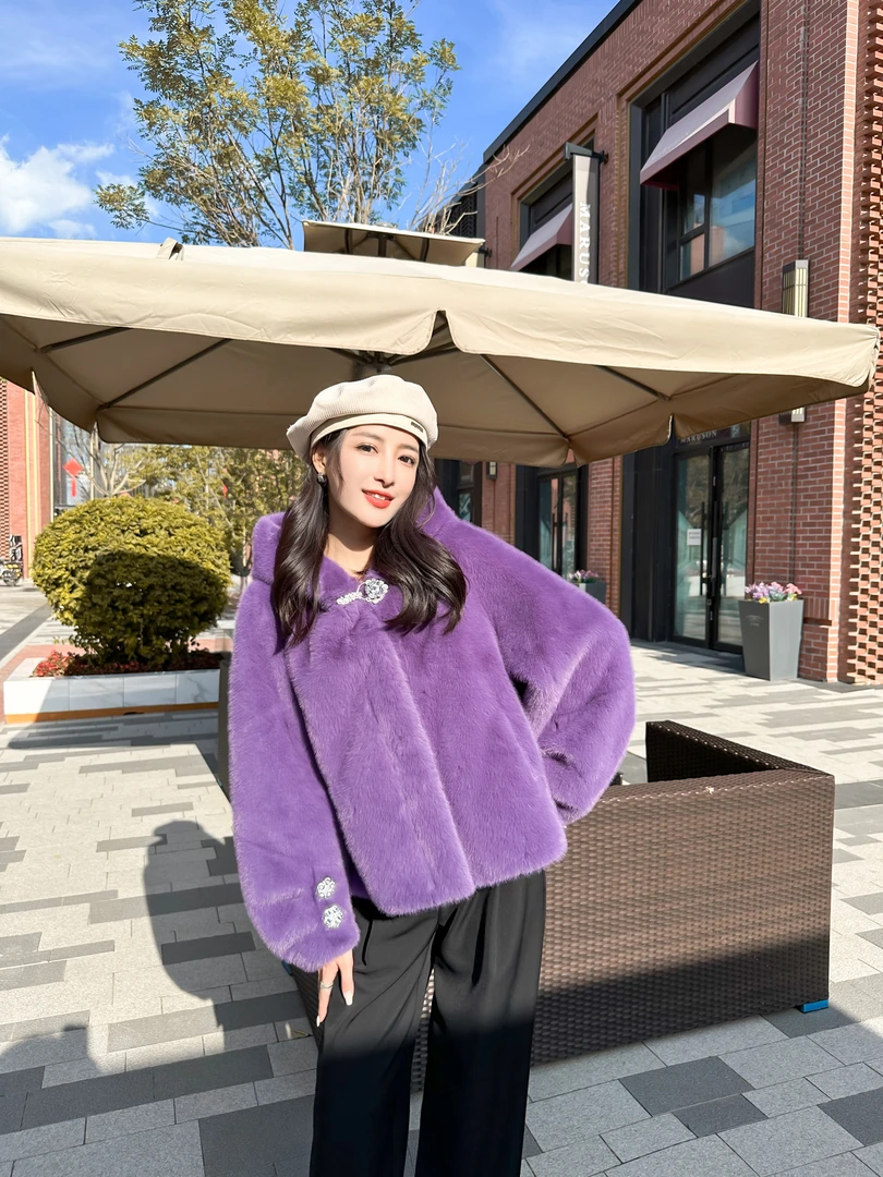 23819时尚连帽毛皮草女士常规款女装宽松型纯色休闲