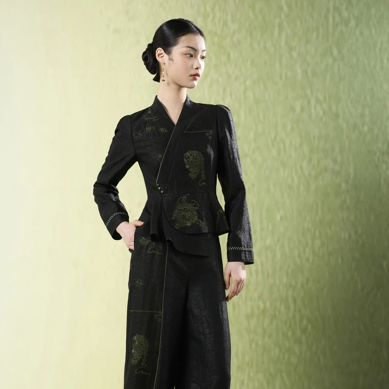 JIXIANGYIJIA/吉祥衣家云开春涧（上衣）951217287