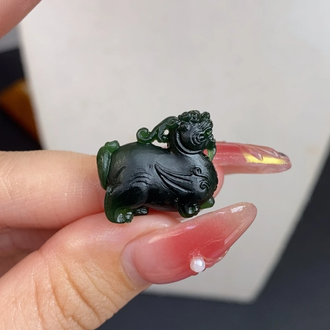 未镶嵌定制翡翠毛货