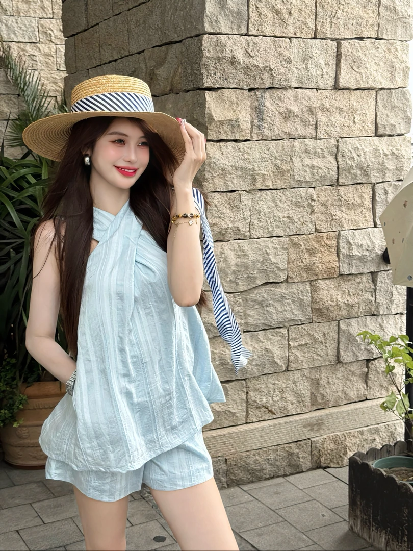 【十一家】原创慵懒风时尚套装小众爵士氛围感绝美无袖衬衫M61602