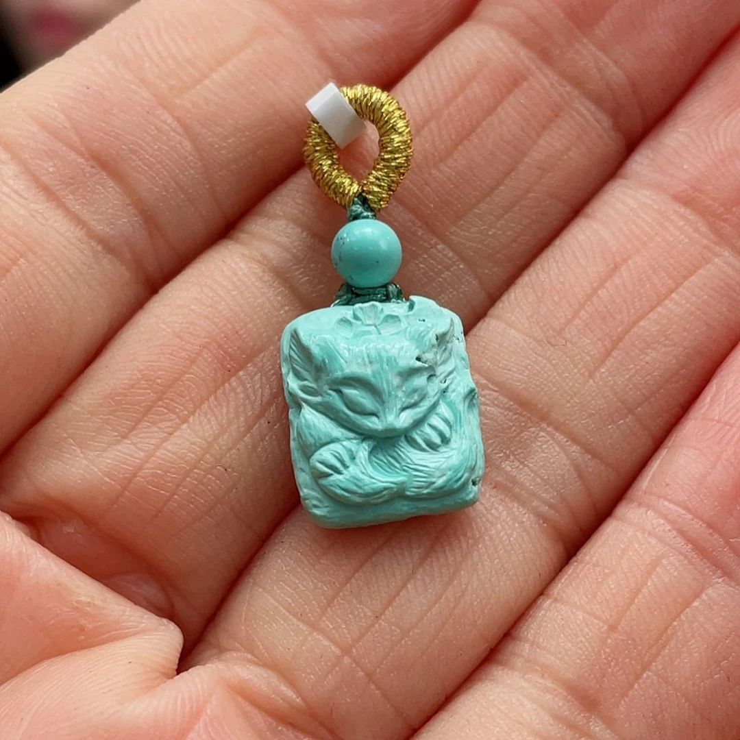 绿松石颈饰未镶嵌