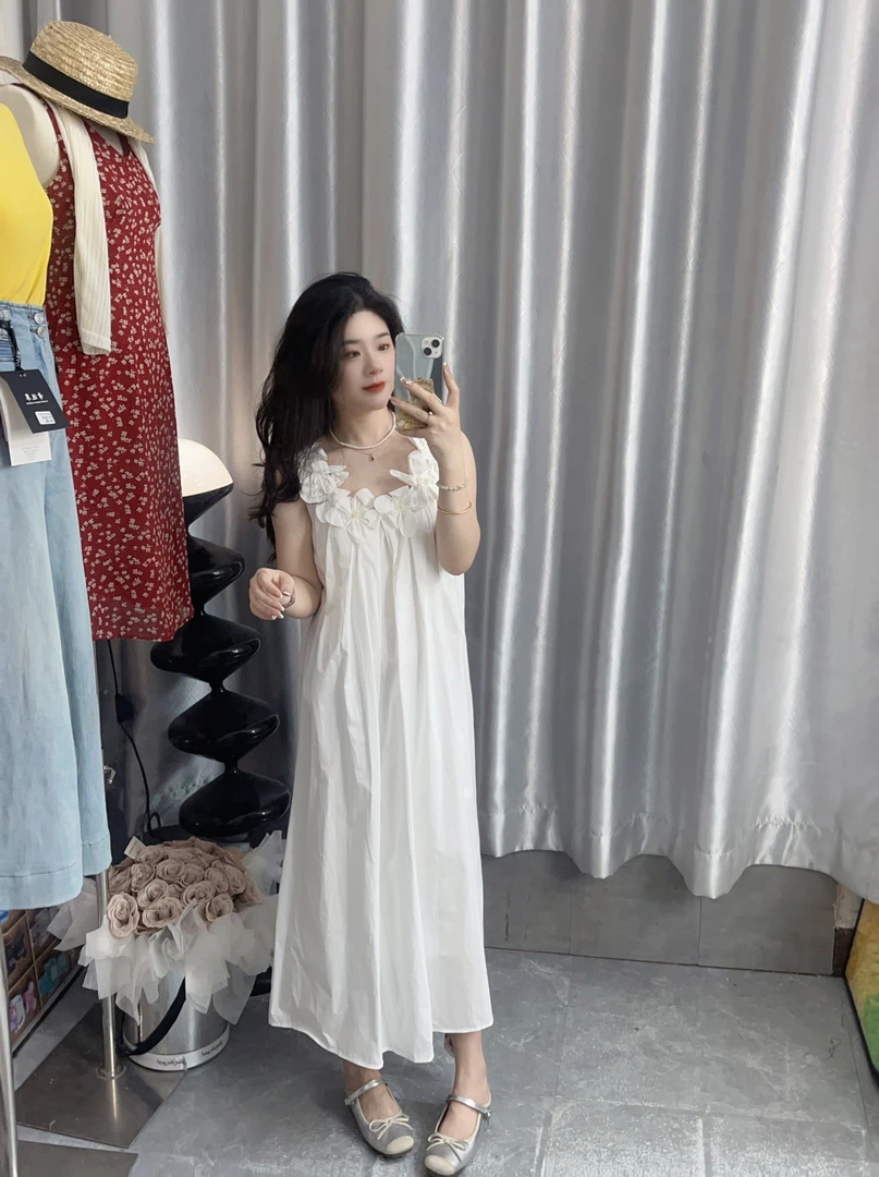 【虎妹推荐】小个子立体花吊带连衣裙