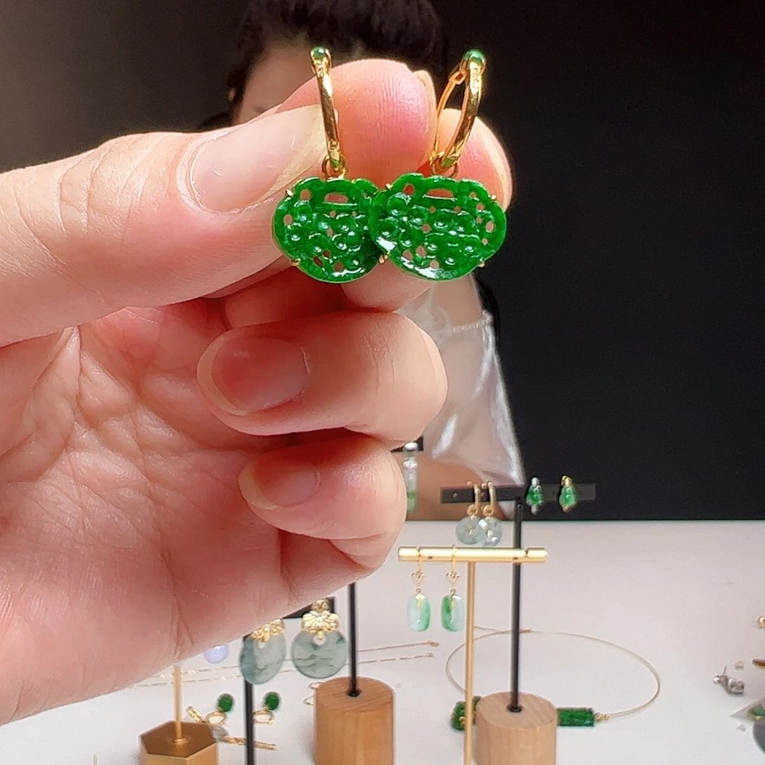 翡翠18K金镶嵌耳饰天然翡翠
