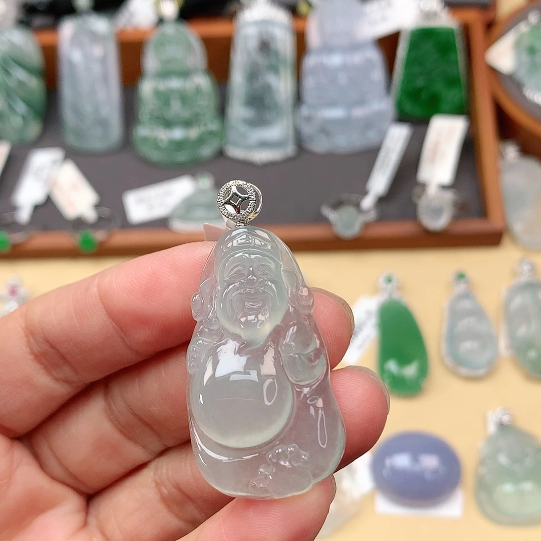 翡翠颈饰18K金镶嵌财神爷