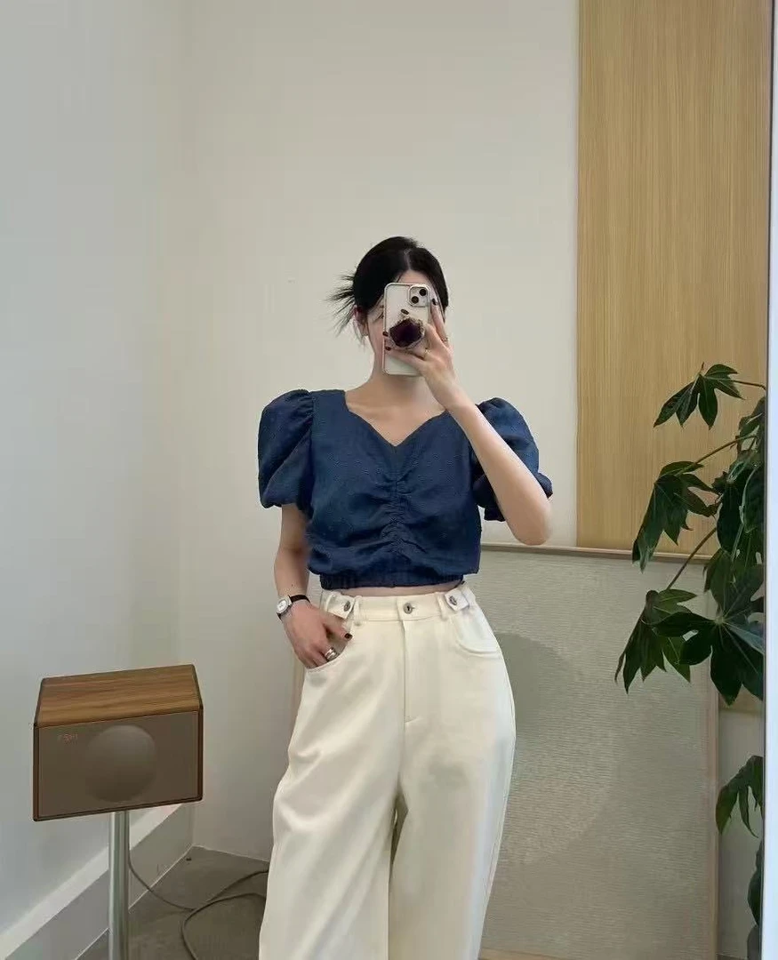 【XiaoMin】提花褶皱感泡泡袖衬衫女夏季新款小众气质百搭短款上衣