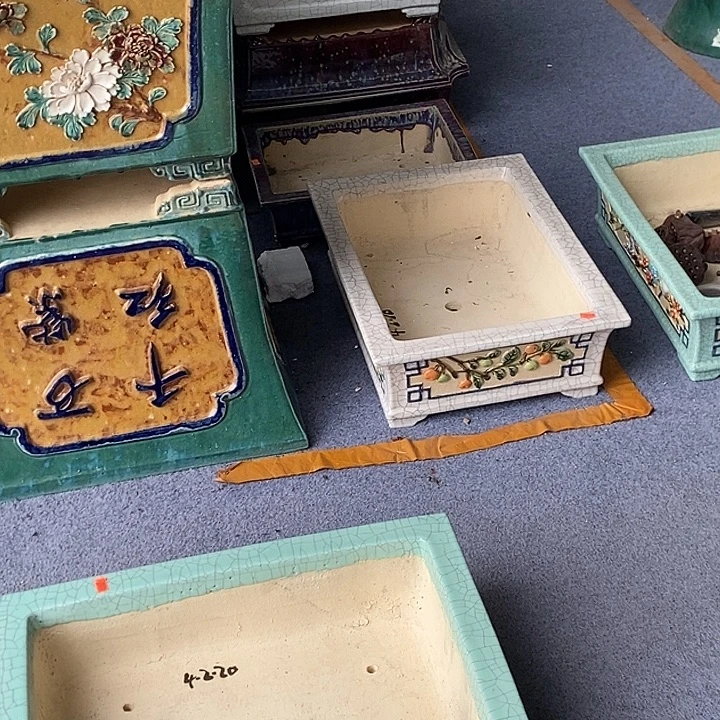龙***沁正宗岭南石湾盆豆青