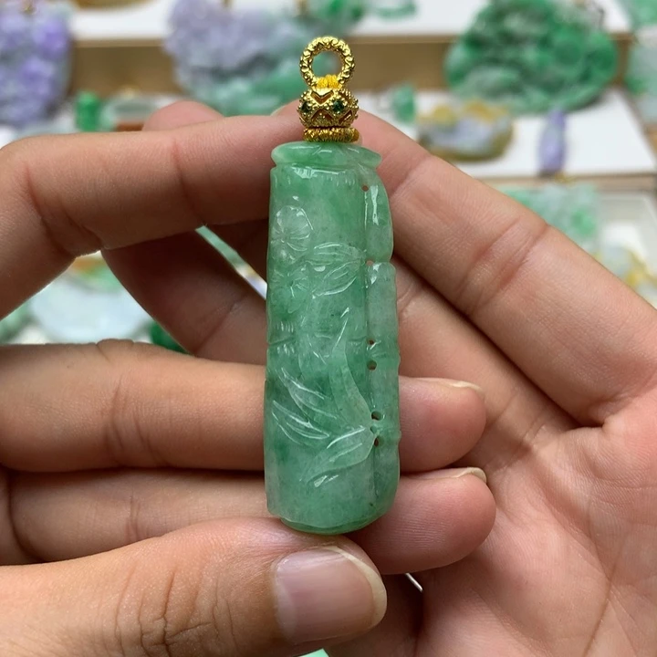 颈饰未镶嵌翡翠翡翠