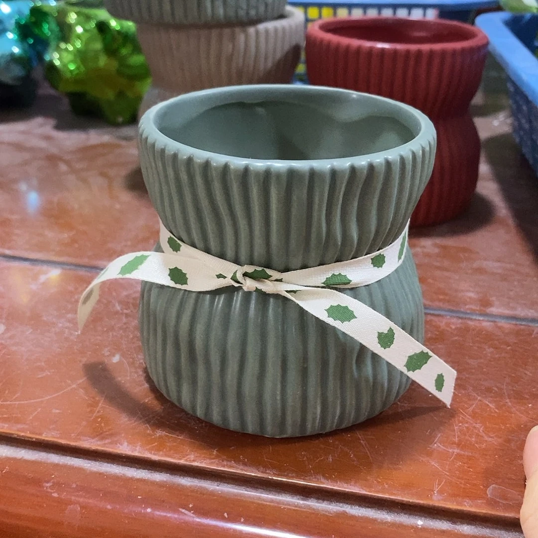 杯子陶盆有孔 瑕疵介意勿拍