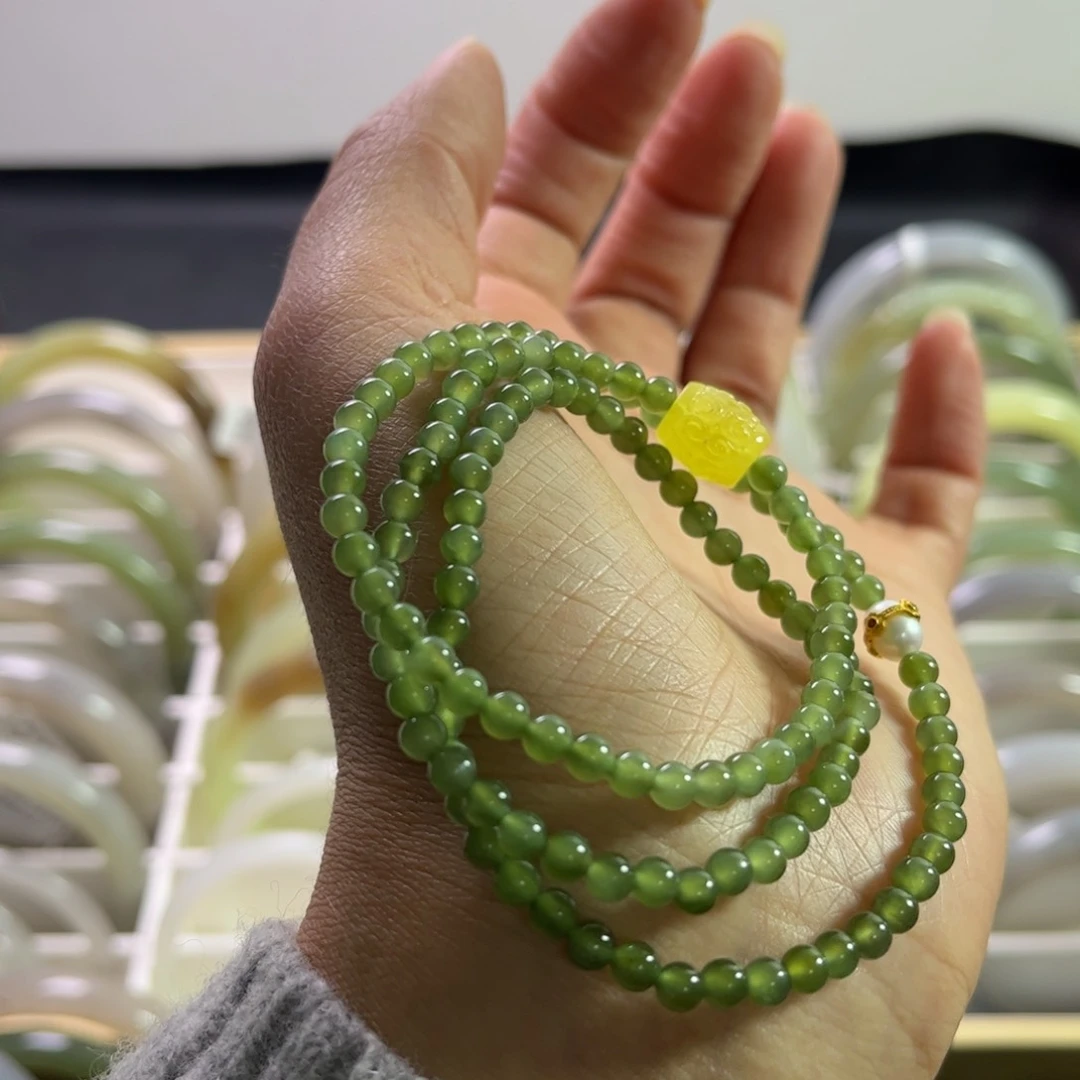 和田玉（碧玉）三圈手链未镶嵌