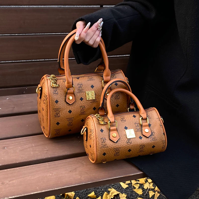 手提波士顿包包女士2025新款潮时尚斜挎枕头包休闲百搭单肩通勤包