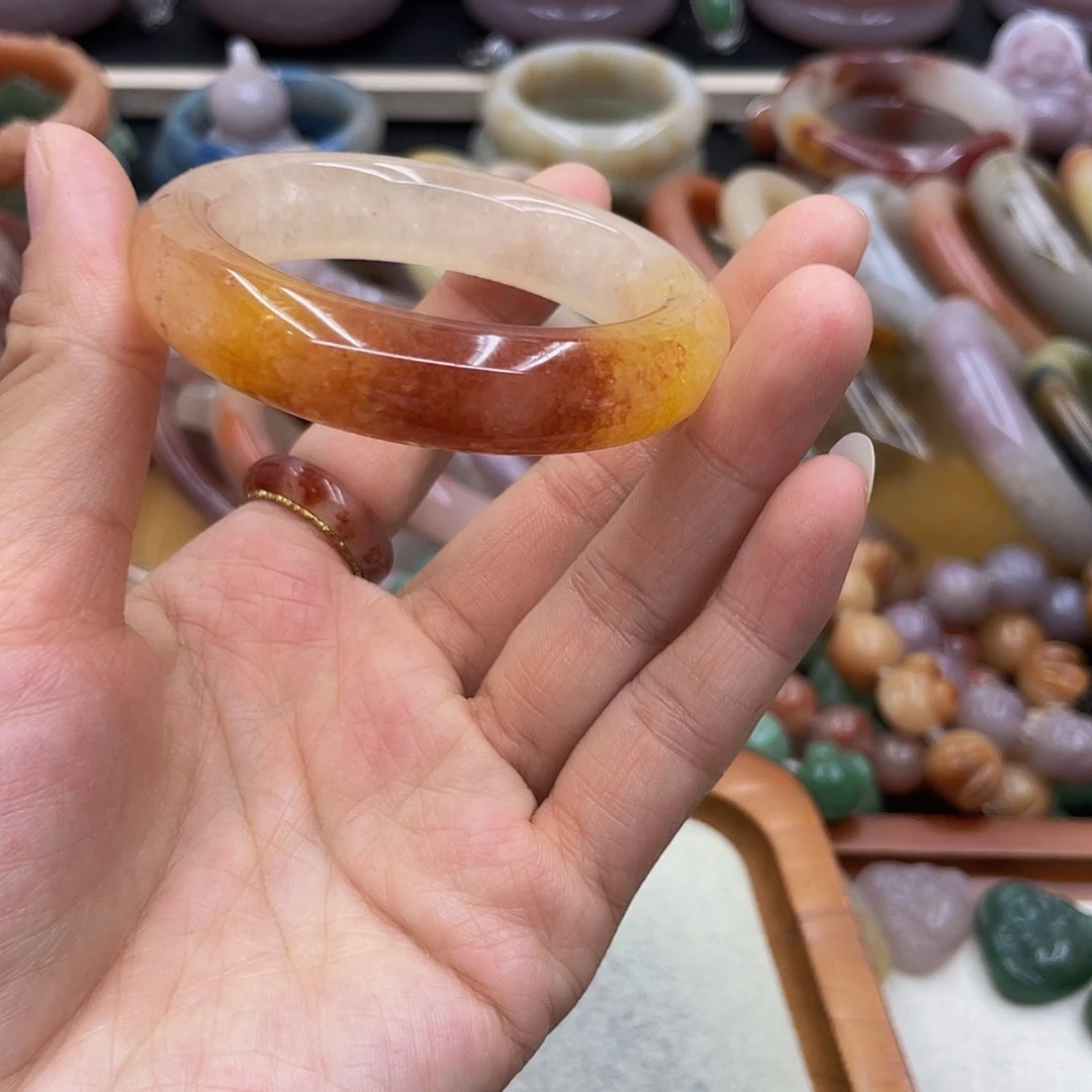 石英岩玉圈口齐全未镶嵌建*