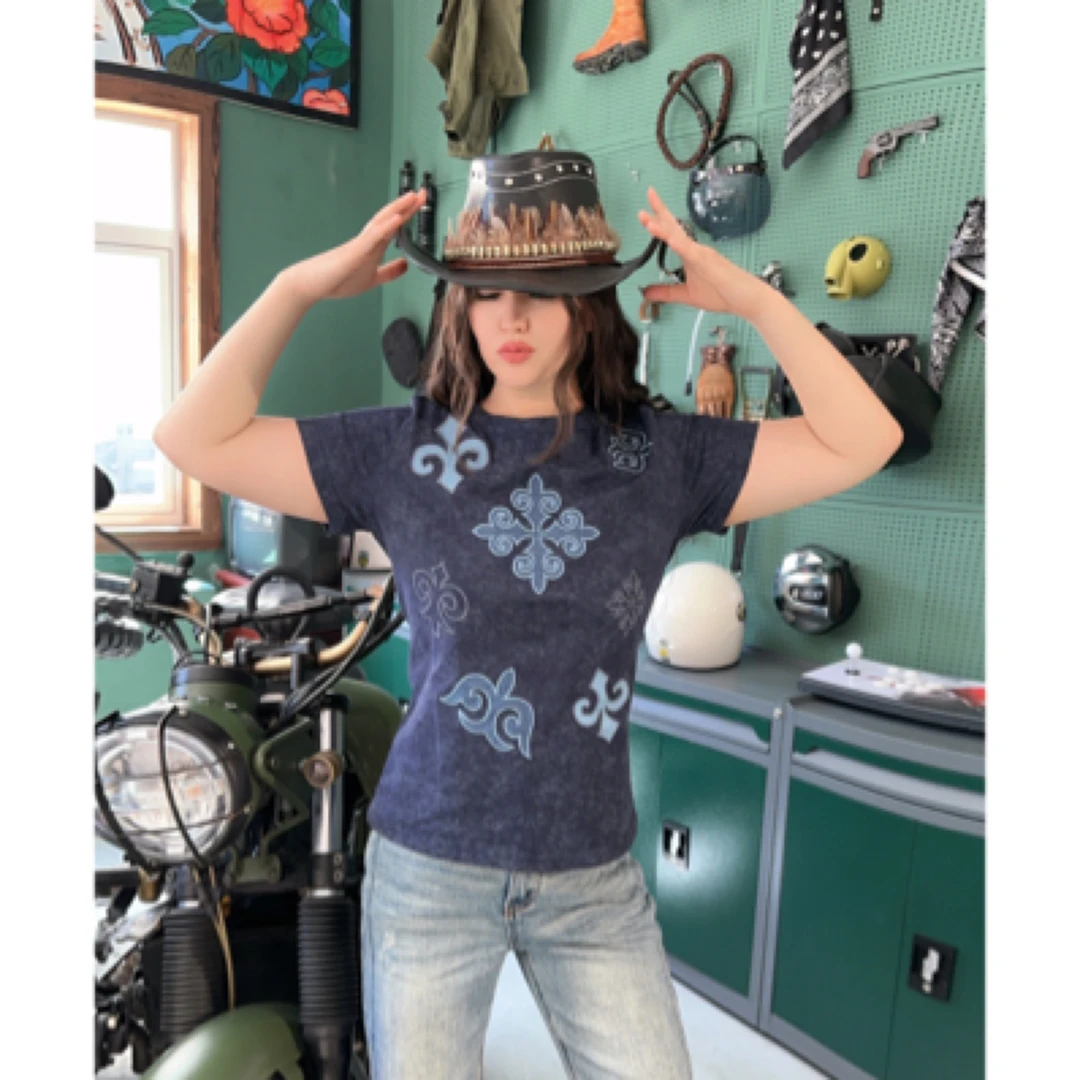 卡丝路民族风时尚显瘦牛仔风T恤