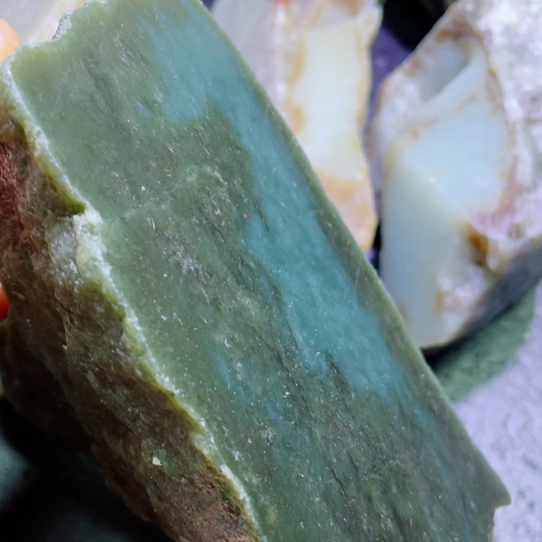 和田玉未镶嵌珠宝半成品