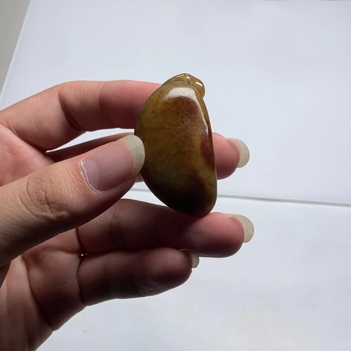 翡翠未镶嵌颈饰福瓜2