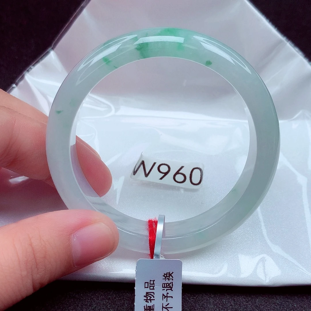 翡翠手镯未镶嵌天然缅甸翡翠A货
