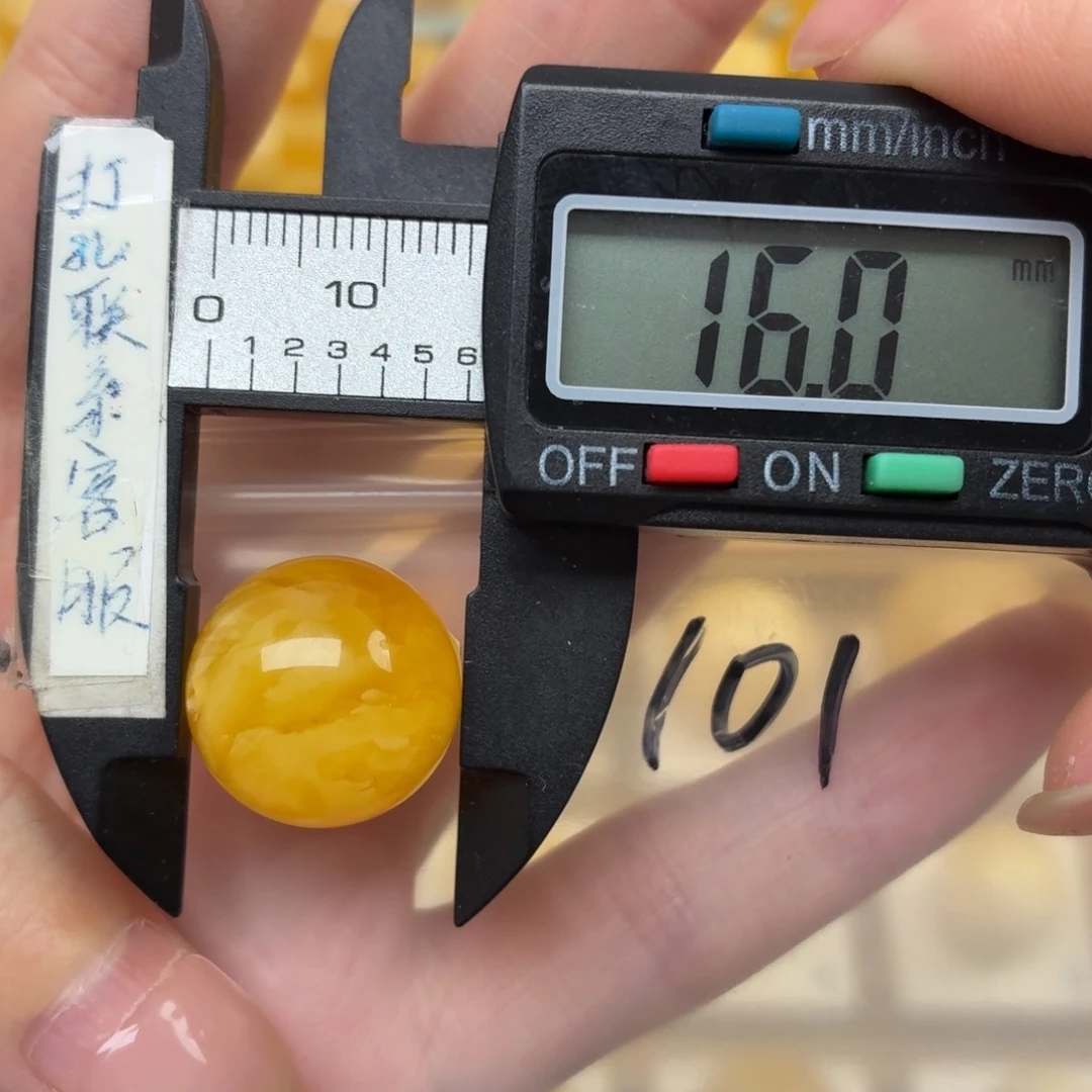 未镶嵌蜜蜡裸石蜜蜡