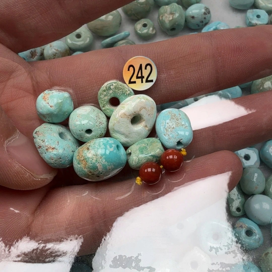 南红玛瑙未镶嵌珠宝奇石