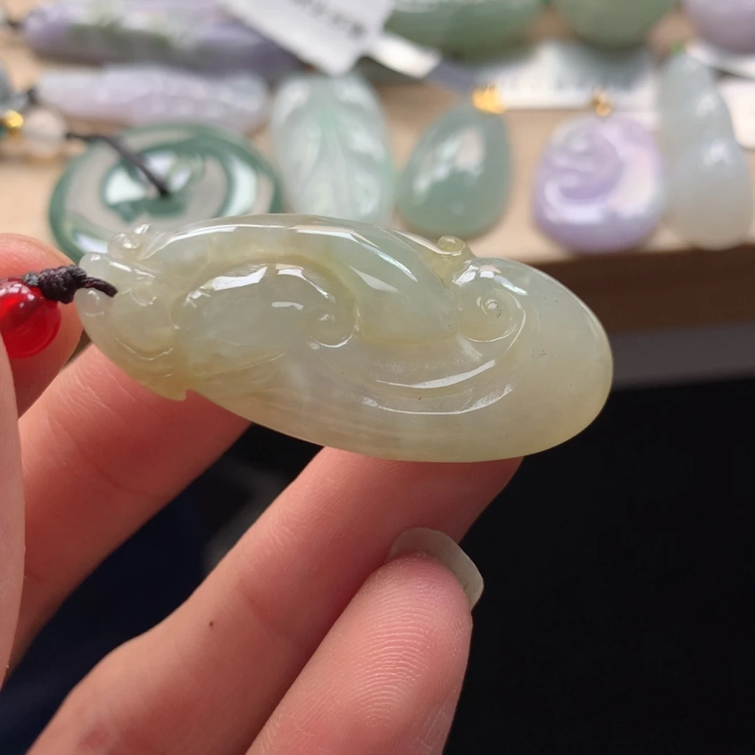 颈饰未镶嵌翡翠吊坠