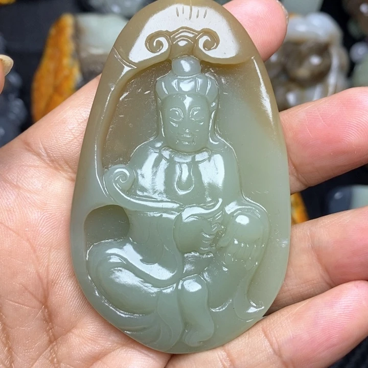 颈饰未镶嵌和田玉