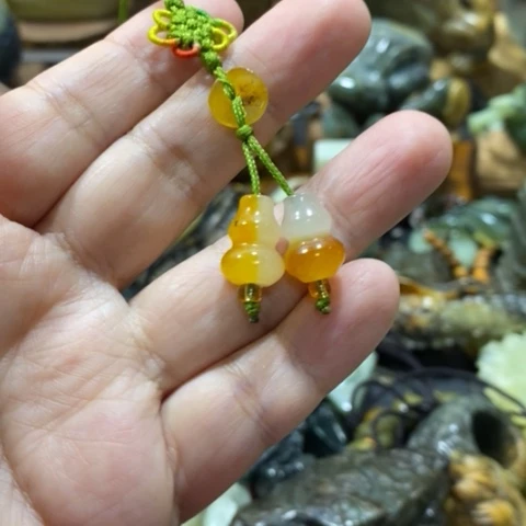 蛇纹石玉手把未镶嵌九**主